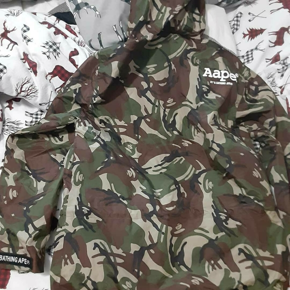 Aape by A Bathing Ape Camouflage Hooded Jacket - Picture 7 of 9